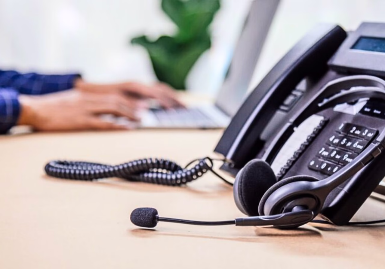 VoIP benefits for law firms: scaling operations and boosting team collaboration.