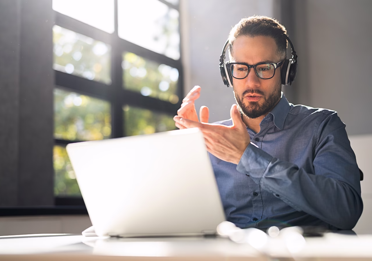 Cloud-based Virtual IT Support Services for small businesses in Tampa Bay, enhancing efficiency and scalability.