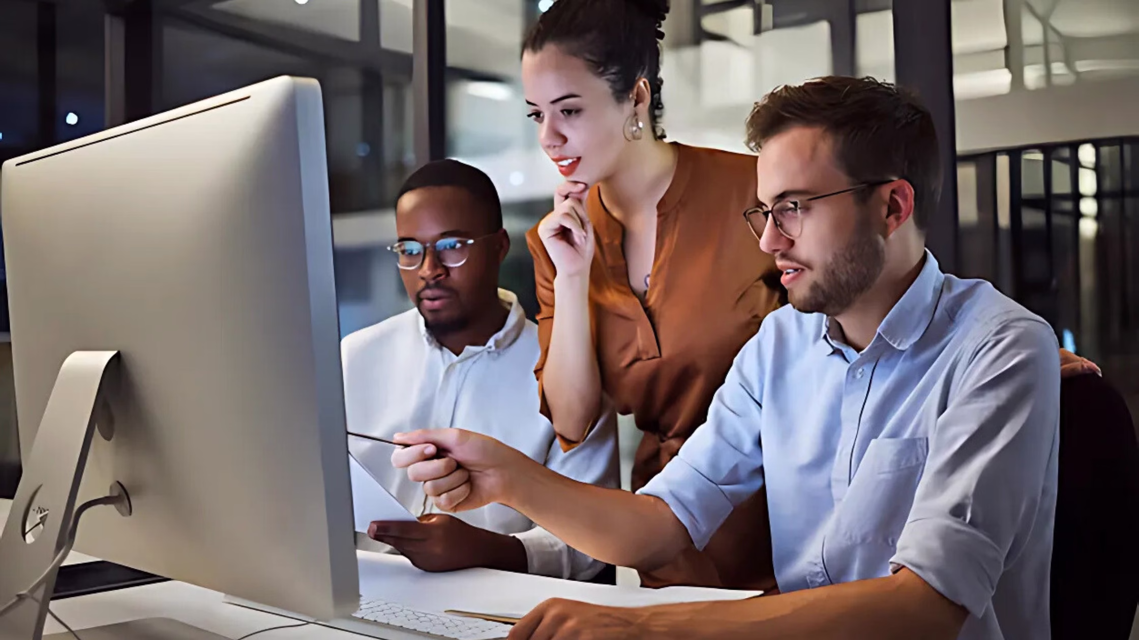 Hybrid Work Models for Roofing - Implementing flexible work solutions in roofing companies to boost work-life balance and job satisfaction.