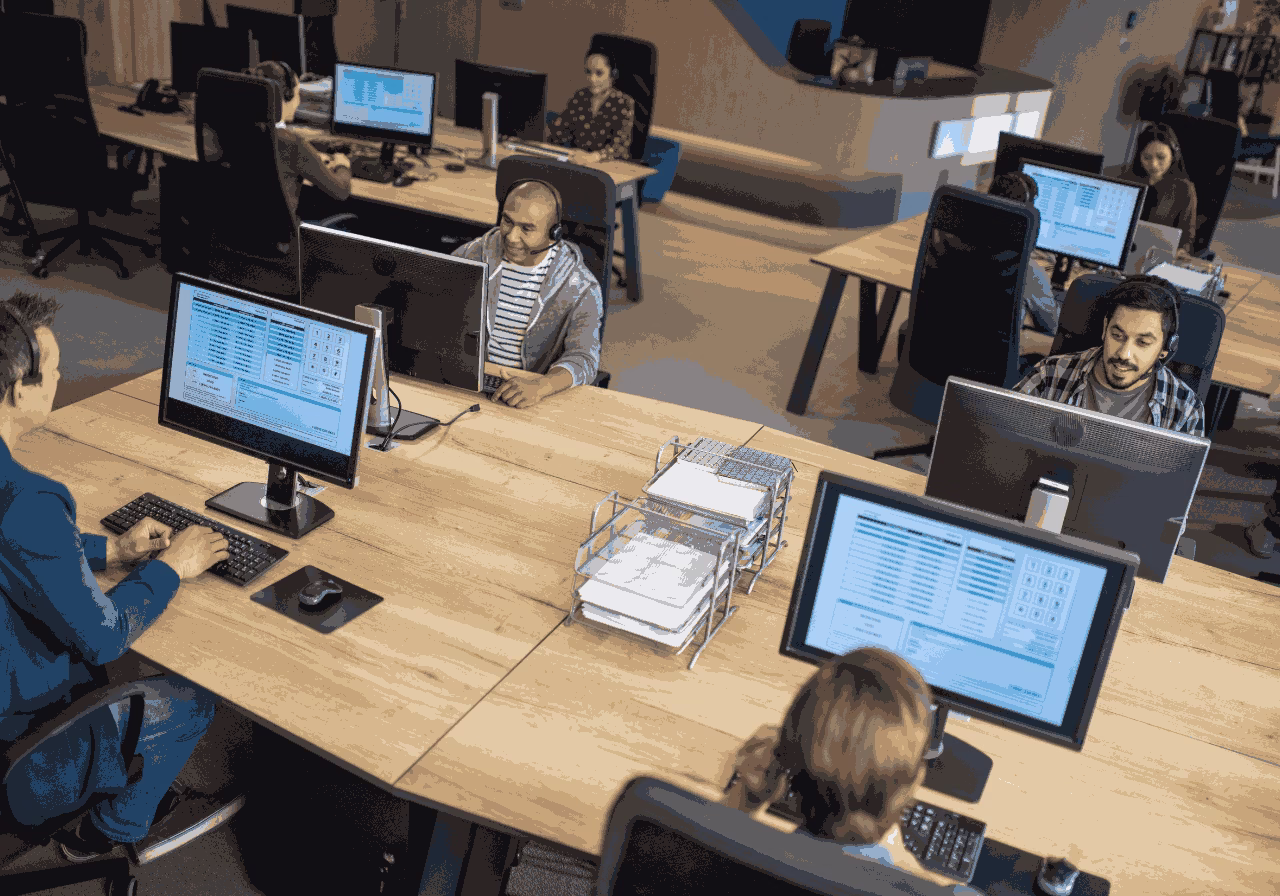 Free IT assessment and planning for Co-Managed IT Services in Tampa, FL - Virtual IT Group conducting technology evaluation at Tampa office
